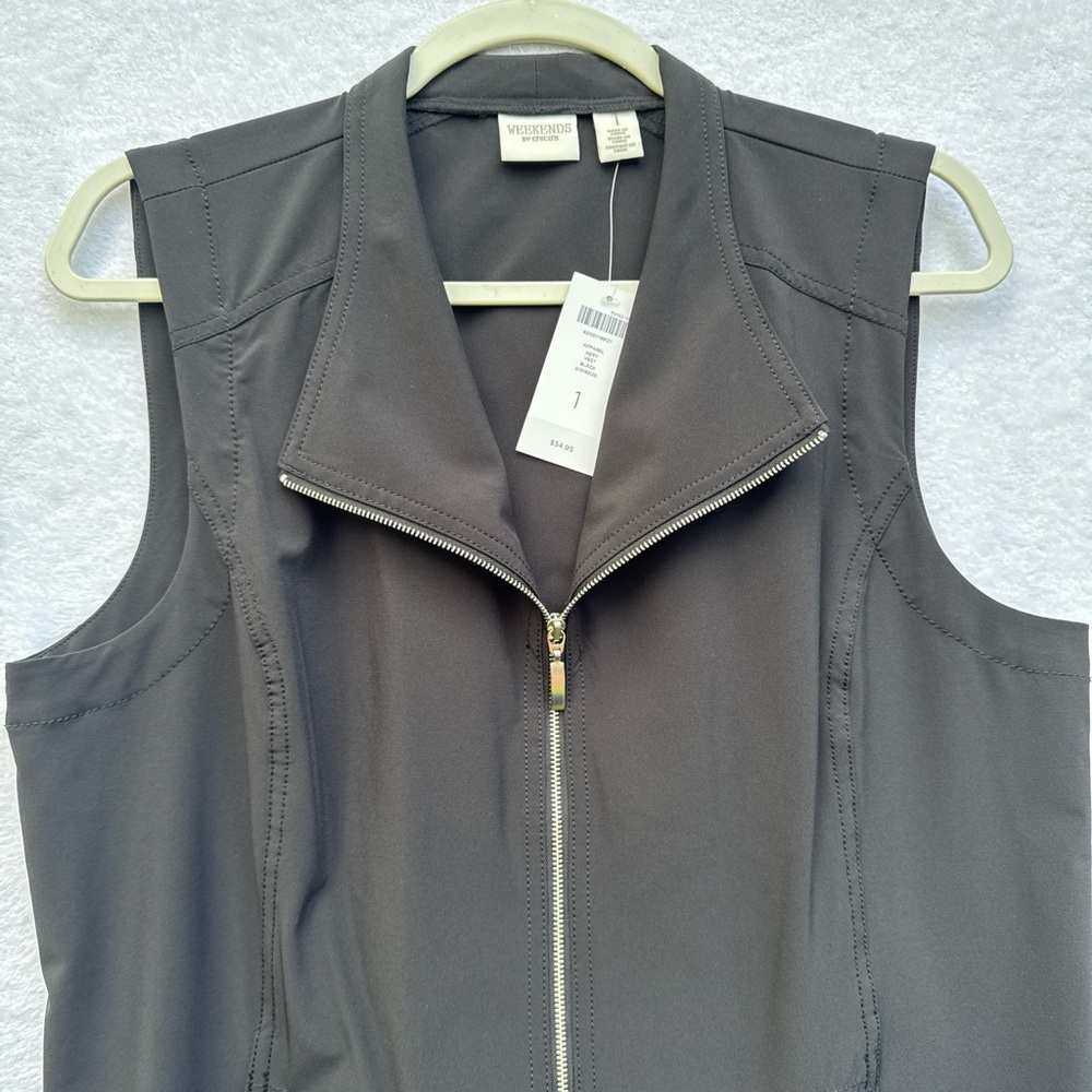 NEW WEEKENDS BY CHICO’S women’s black color size 1 zipper closure - Picture 4 of 9